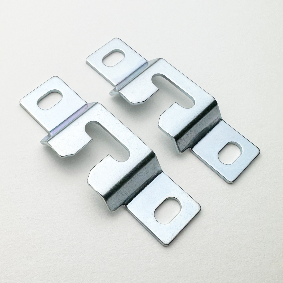 Top Slot Hanger